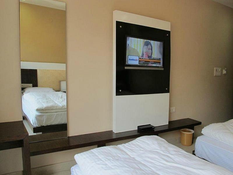 Raj Mahal Inn Yeni Delhi Dış mekan fotoğraf