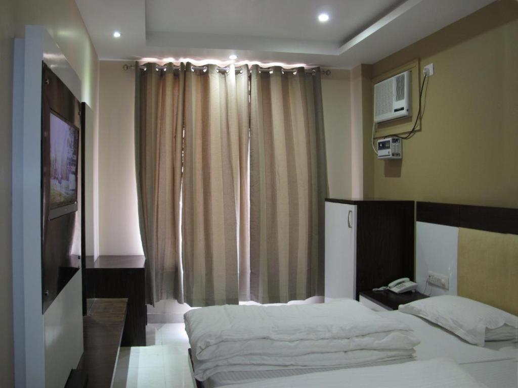 Raj Mahal Inn Yeni Delhi Dış mekan fotoğraf