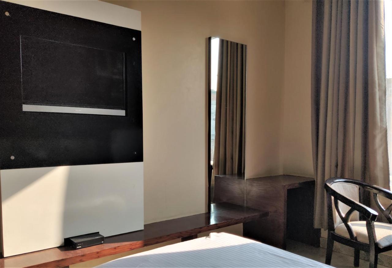 Raj Mahal Inn Yeni Delhi Dış mekan fotoğraf