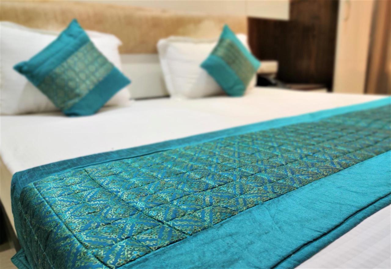 Raj Mahal Inn Yeni Delhi Dış mekan fotoğraf