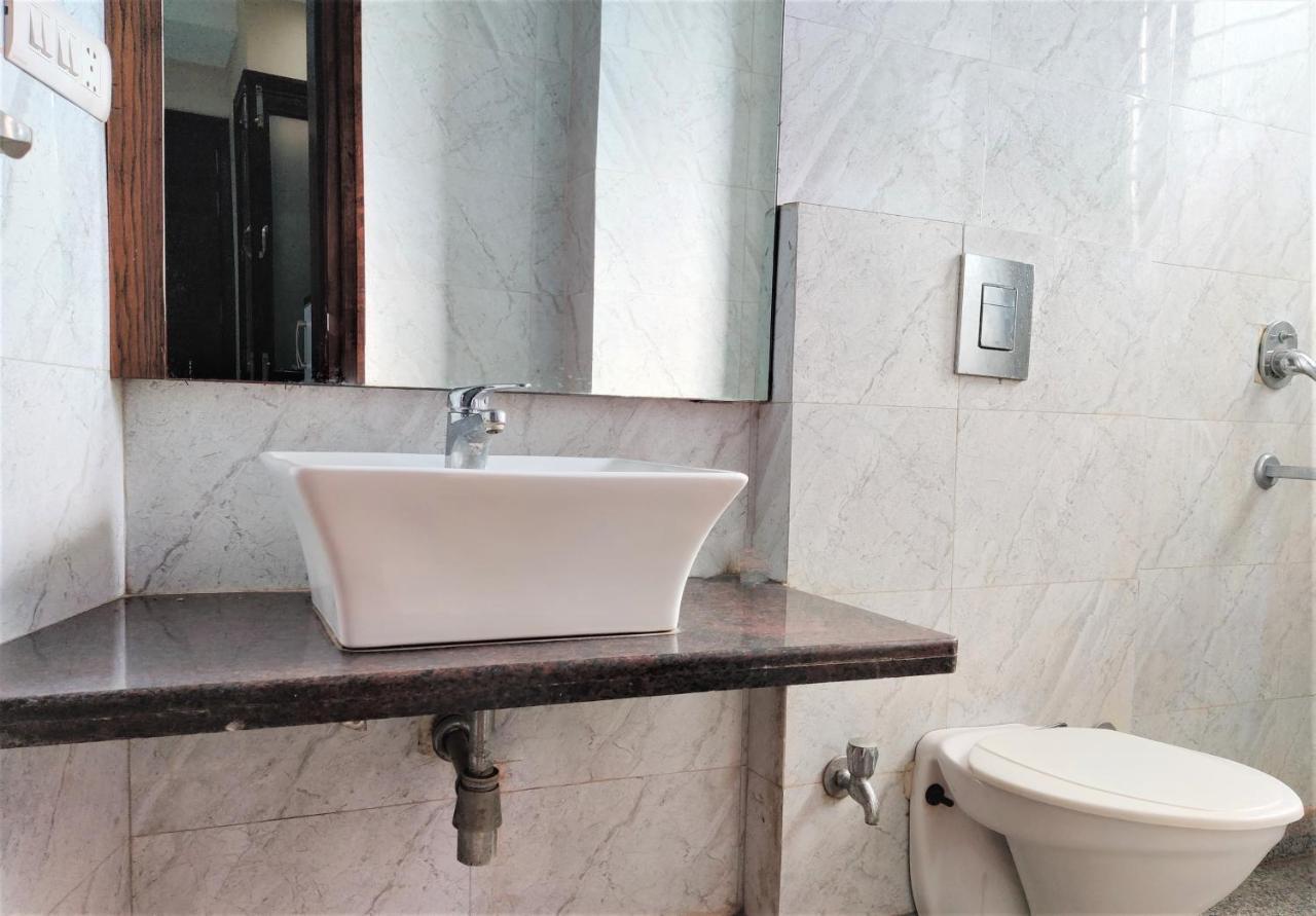 Raj Mahal Inn Yeni Delhi Dış mekan fotoğraf